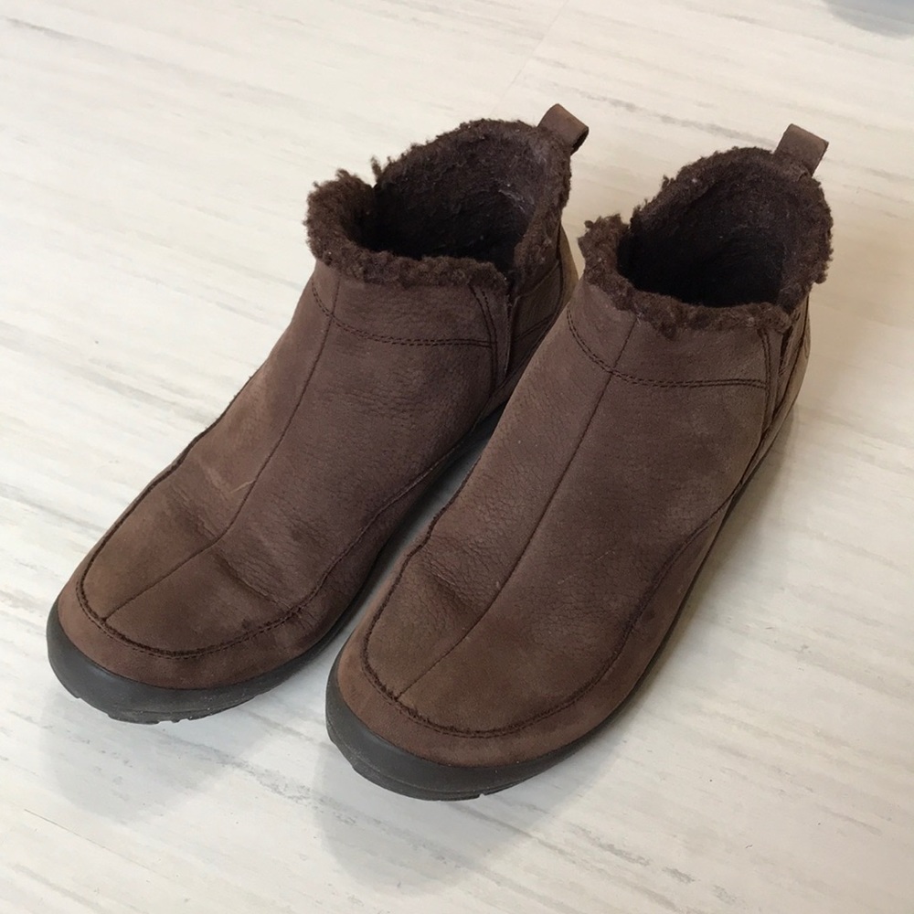 Ariat dark brown suede boot Size 6.5